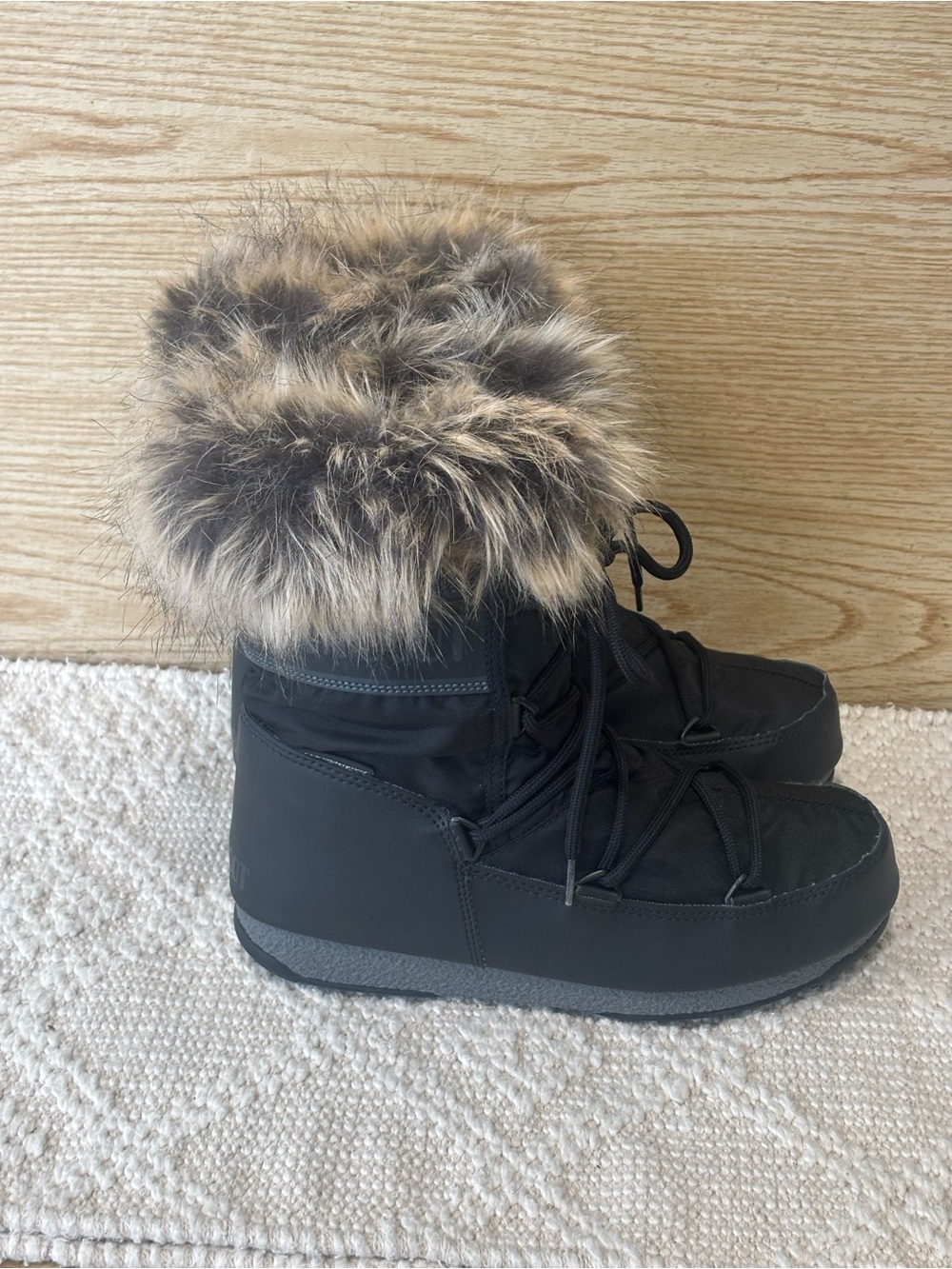 Moon boots Nylon Faux Fur Trim Snow Boots